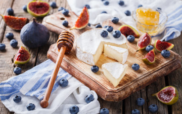 Картинка еда сырные+изделия черника сыр мед инжир