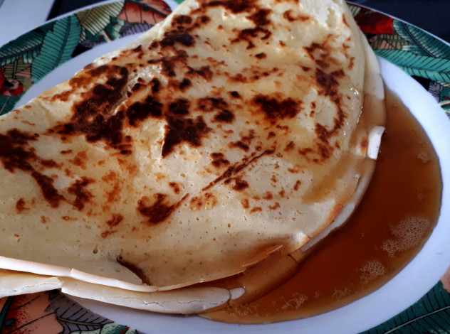 Обои картинки фото еда, блины,  оладьи, блин, сироп