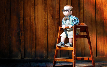 Картинка разное люди мальчик очки стул