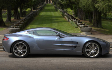 Картинка aston+martin+one-77 автомобили aston+martin серебристый аллея парк