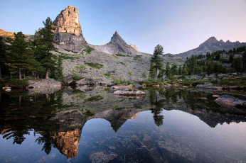 Картинка природа реки озера природный парк ергаки скала парабола красноярский край