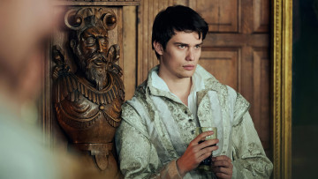 Картинка mary+&+george+ мини–сериал+2024 кино+фильмы -unknown+ другое мэри и джордж мини сериал драма история starz nicholas galitzine mary and george