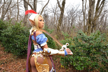 Картинка девушки nonsummerjack образ косплей наряд костюм перо уши меч лес