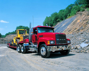 Картинка автомобили mack