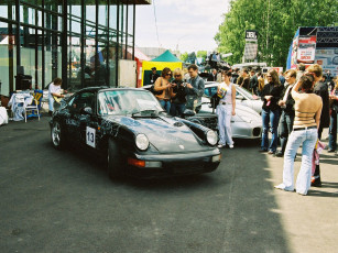 Картинка выставка ленэкспо автомобили porsche