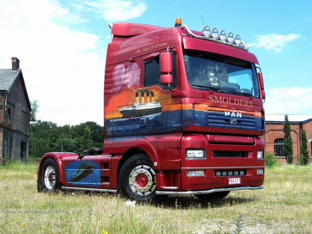 Обои картинки фото автомобили, man