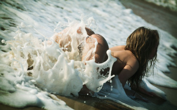 Картинка -Unsort+Брюнетки+Шатенки девушки unsort брюнетки шатенки вода пена девушка