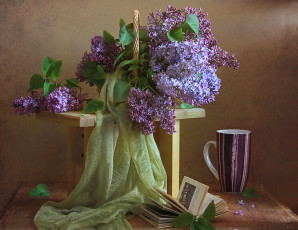 Картинка цветы сирень чашка ткань