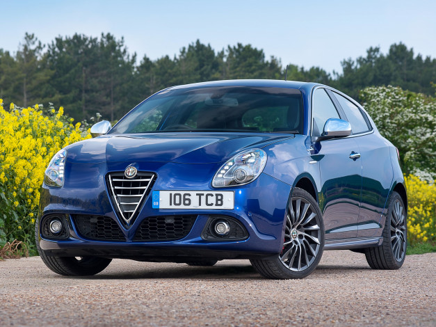 Обои картинки фото автомобили, alfa romeo, alfa, romeo, giulietta, sportiva, uk-spec, 940, 2014г, синий