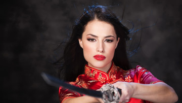 Картинка девушки -unsort+ девушки+с+оружием портреты