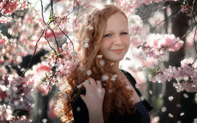 Обои картинки фото девушки, -unsort , лица,  портреты, девочка, сад, весна