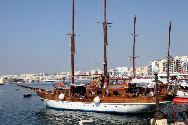 Обои картинки фото корабли, Яхты, стоянка