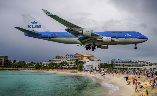 Обои картинки фото авиация, пассажирские самолёты, авиалайнер