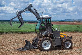 Картинка техника фронтальные+погрузчики valtra