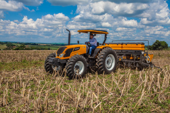 Картинка техника тракторы valtra