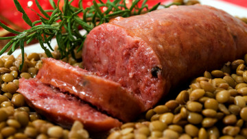 Картинка еда мясные+блюда розмарин рулет мясной