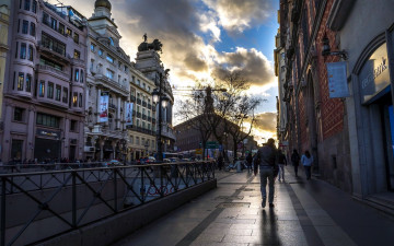Картинка города мадрид+ испания облака вечер улица