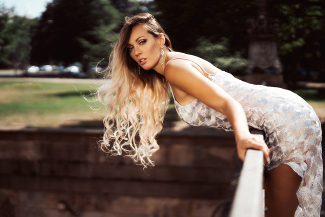 Обои картинки фото девушки, оля алессандра, поза