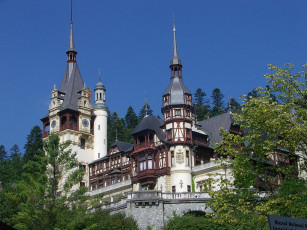 Картинка города замок пелеш румыния