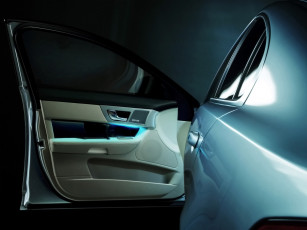 Картинка jaguar xf open door автомобили фрагменты автомобиля