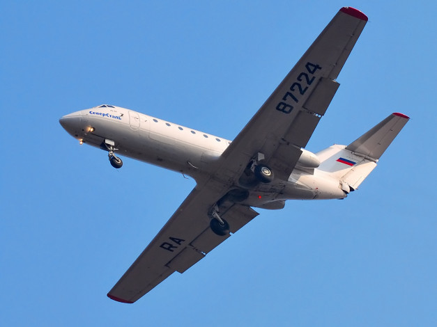 Обои картинки фото авиация, пассажирские, самолёты, в, небе