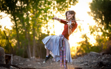 Картинка музыка lindsey stirling скрипачка