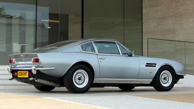Обои картинки фото aston, martin, v8, saloon, автомобили, ltd, элитные, великобритания