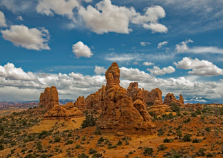 Картинка природа горы плато скалы облака