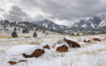 Картинка природа зима снег камни деревья горы