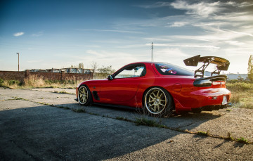 Картинка автомобили mazda rx-7 red мазда красная вид сбоку тень небо облака