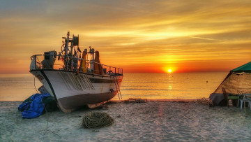 Картинка корабли баркасы+ +буксиры рассвет