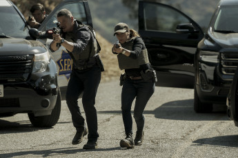 Картинка the+terminal+list++ сериал+2022+–+ кино+фильмы the+terminal+list+ сериал список смертников боевик триллер драма