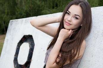 Картинка девушки li+moon взгляд улыбка