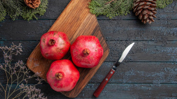 Картинка еда гранат шишка нож