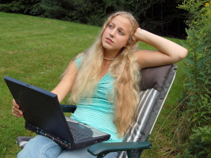 Картинка _Unsort+-НЕ+ВЫБИРАТЬ++ размышления над этой обоей девушки  не выбирать