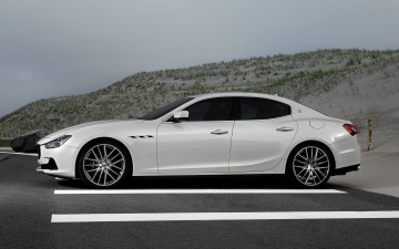 Картинка автомобили maserati coupe ghibli