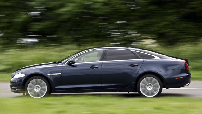 Обои картинки фото jaguar, xj, автомобили, land, rover, ltd, великобритания