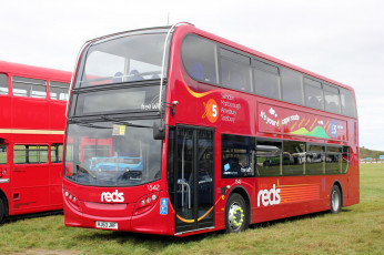 Картинка автомобили автобусы транспорт пассажирский