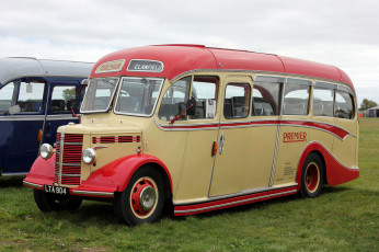 Картинка автомобили автобусы транспорт пассажирский