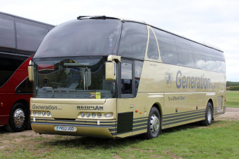 Картинка автомобили автобусы транспорт пассажирский