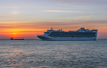 Картинка корабли лайнеры круиз лайнер