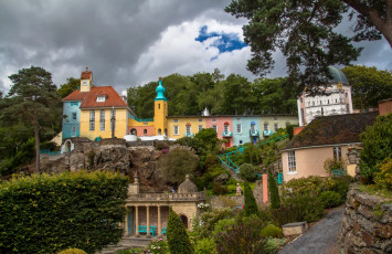 Картинка города -+пейзажи деревья облака здания колонны