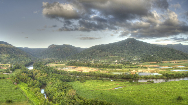 Обои картинки фото австралия, природа, горы, облака, трава, водоем, деревья