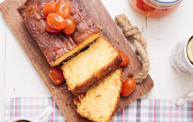 Обои картинки фото еда, пирожные,  кексы,  печенье, кумкват, кекс, выпечка