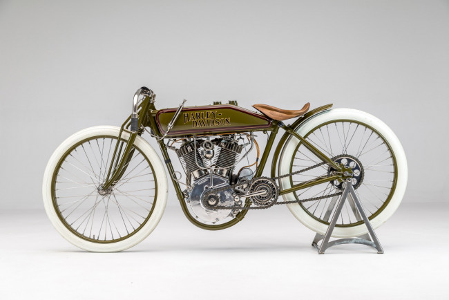 Обои картинки фото мотоциклы, harley-davidson