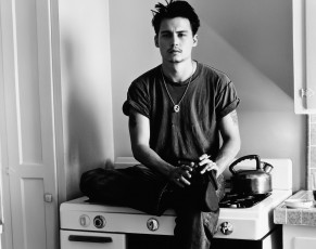 Картинка мужчины johnny+depp актер футболка плита чайник