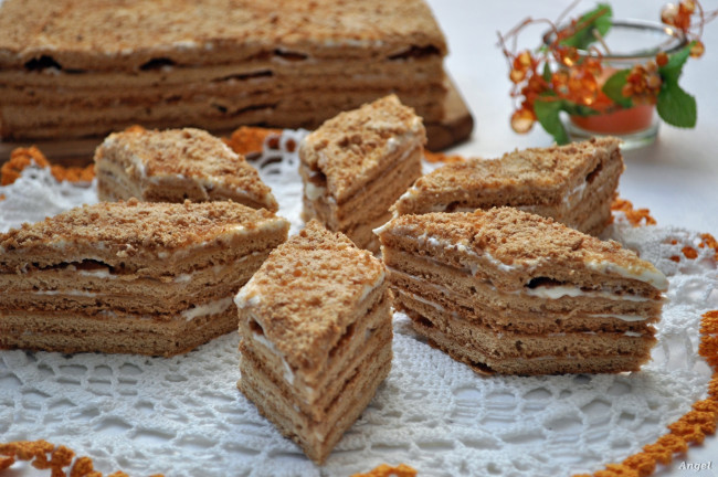 Обои картинки фото еда, торт, только, слои, кусочки