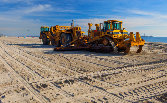 Обои картинки фото техника, строительная техника, дорога, бульдозер, грейдер, прицеп