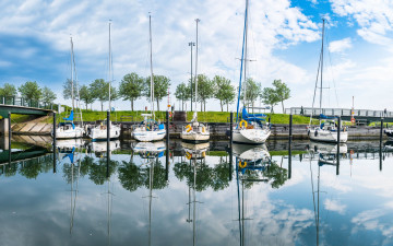 Картинка корабли яхты мост причал