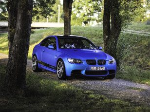 Картинка bmw+e92 автомобили bmw синий дорожка деревья парк